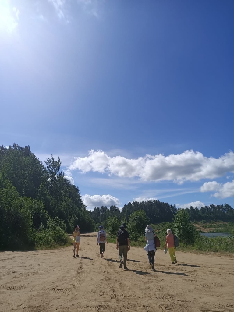 Сегодня участники прогулки с Ольгой Усовой посетили «Тропу здоровья» вокруг озера «Хепоярви»